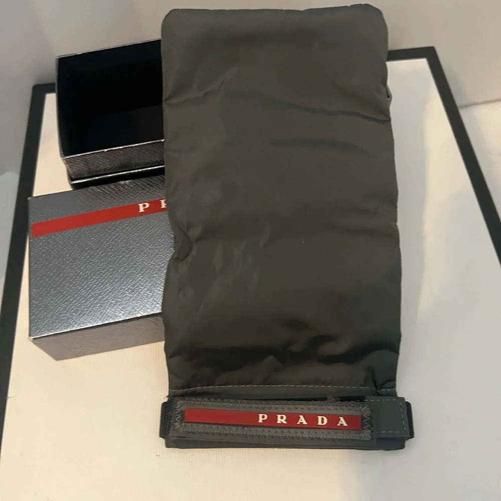 Prada Box - Picture 2 of 8